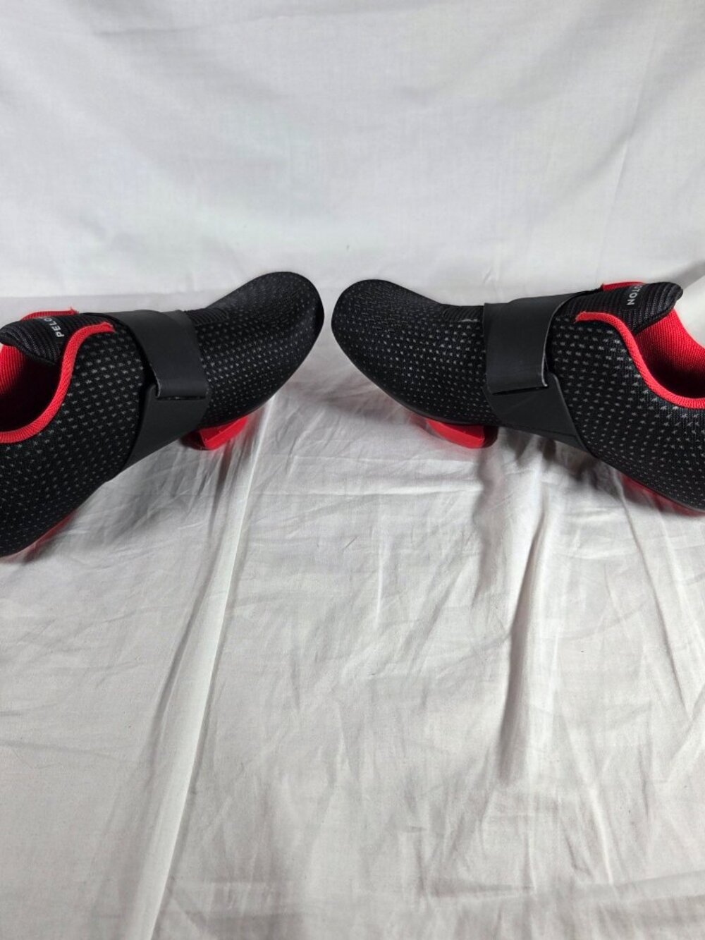 Peloton Indoor Cycling Shoes Men's 7.5 / Women's 9 Cleats Included - Picture 4 of 9